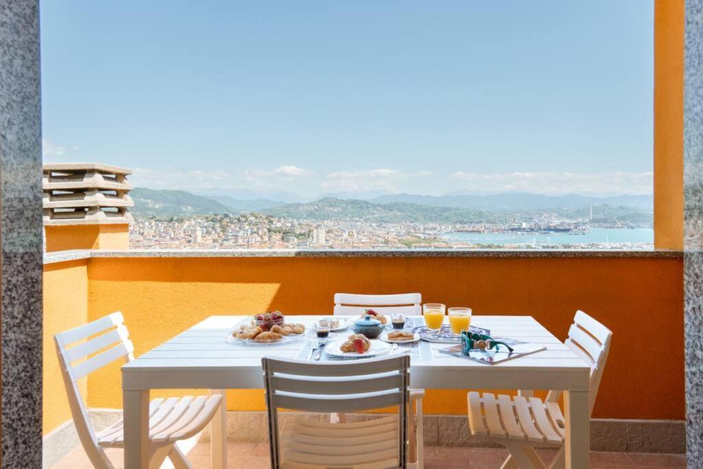Piccapiana Sea View Attic Flat Apartment La Spezia Exterior photo